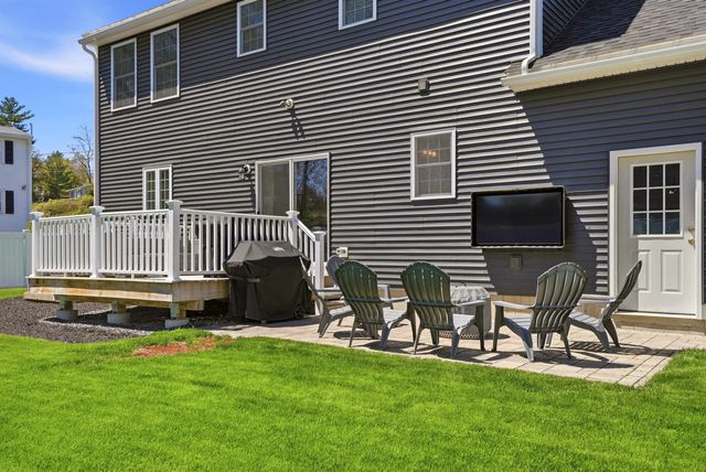 119 Westwood Drive, Nashua, NH 03062