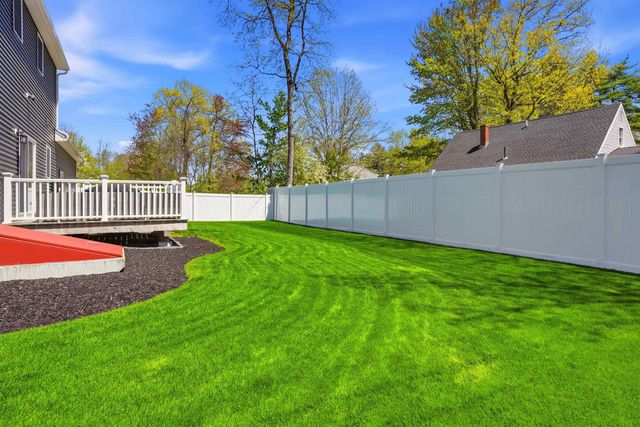 119 Westwood Drive, Nashua, NH 03062