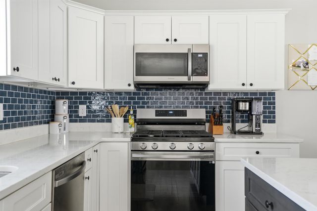 119 Westwood Drive, Nashua, NH 03062