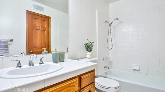 17200 Newhope, Fountain Valley, CA 92708