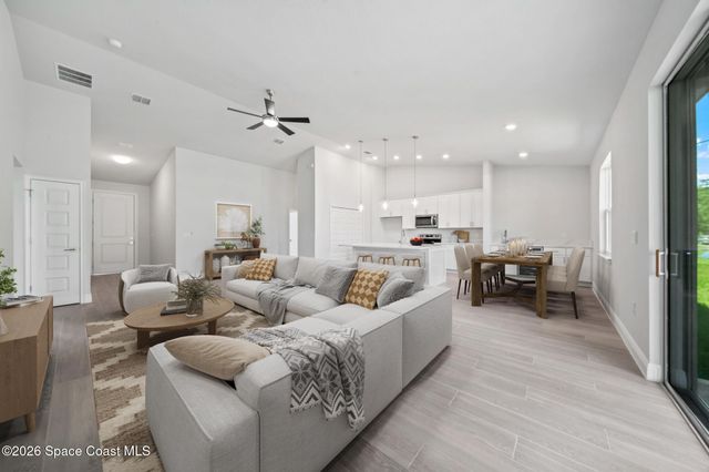 824 Taluga Avenue SE, Palm Bay, FL 32909