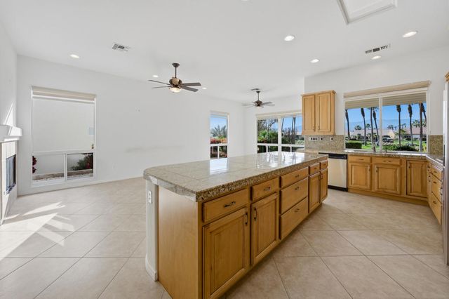 78529 Alliance Way, Palm Desert, CA 92211