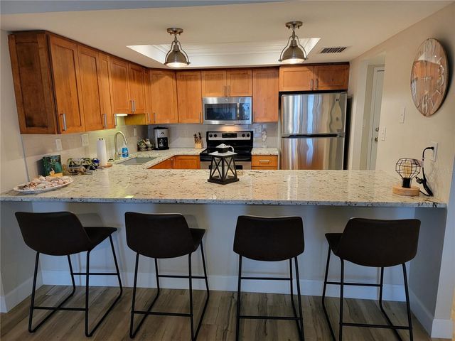 7650 BAYSHORE DRIVE 302, Treasure Island, FL 33706