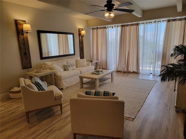 7650 BAYSHORE DRIVE 302, Treasure Island, FL 33706