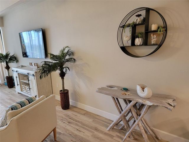 7650 BAYSHORE DRIVE 302, Treasure Island, FL 33706
