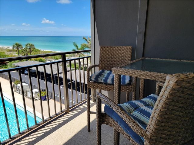 7650 BAYSHORE DRIVE 302, Treasure Island, FL 33706