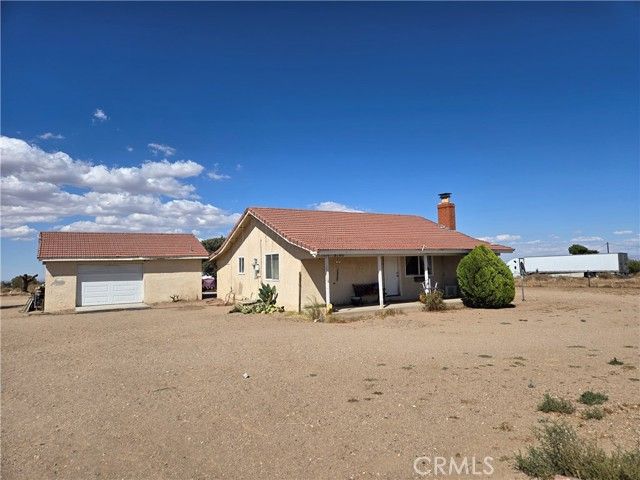 9760 Phelan Road, Oak Hills, CA 92344