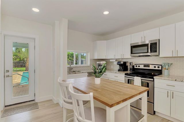 1731 REDWOOD STREET, Sarasota, FL 34231