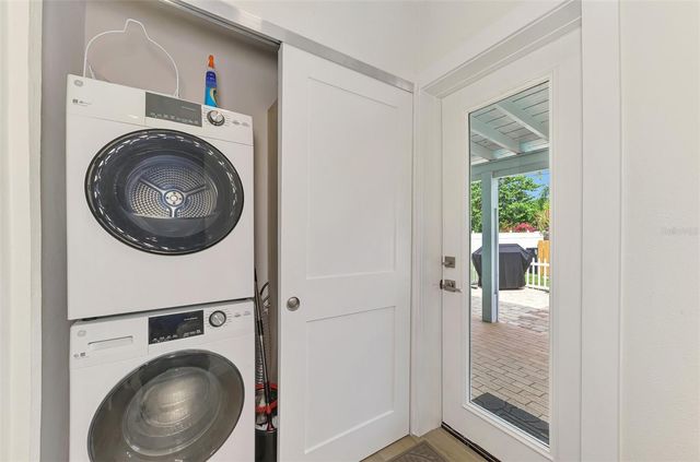 1731 REDWOOD STREET, Sarasota, FL 34231
