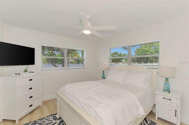 1731 REDWOOD STREET, Sarasota, FL 34231