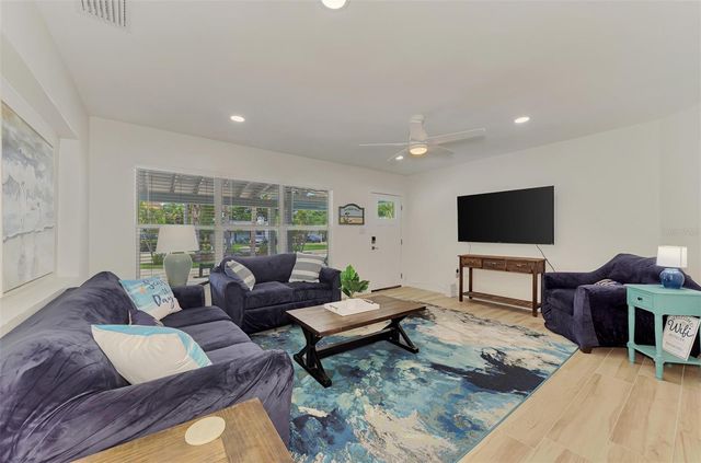 1731 REDWOOD STREET, Sarasota, FL 34231