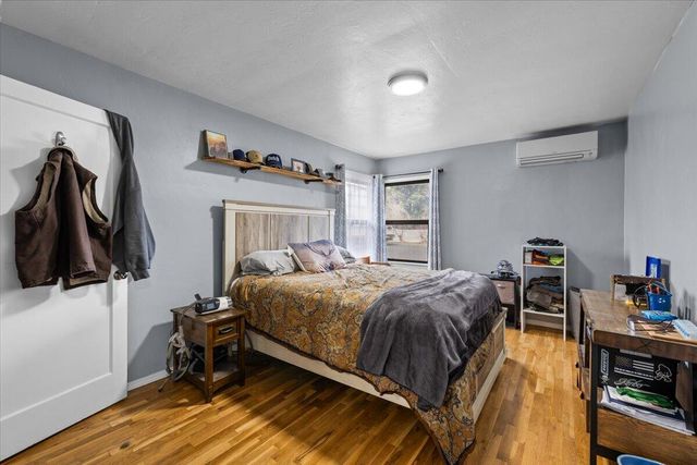 442 NE Baker Drive, Grants Pass, OR 97526