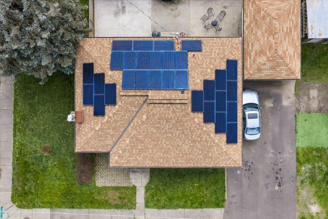 442 NE Baker Drive, Grants Pass, OR 97526