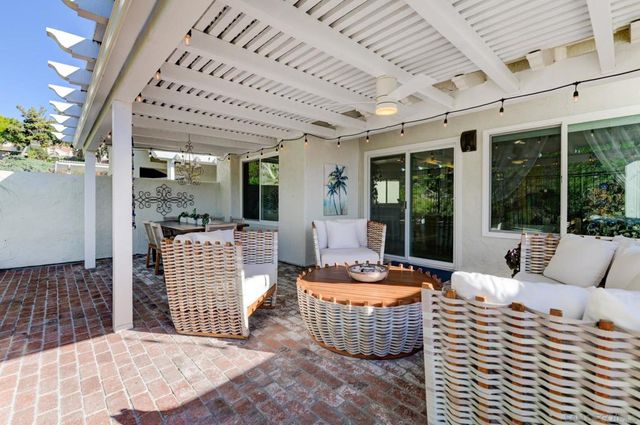 2227 Medina Gln, Escondido, CA 92026