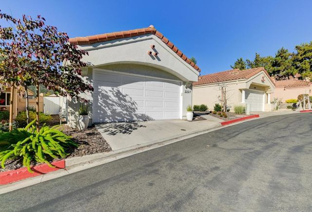 2227 Medina Gln, Escondido, CA 92026