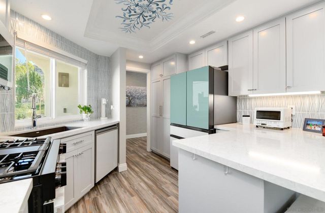 2227 Medina Gln, Escondido, CA 92026