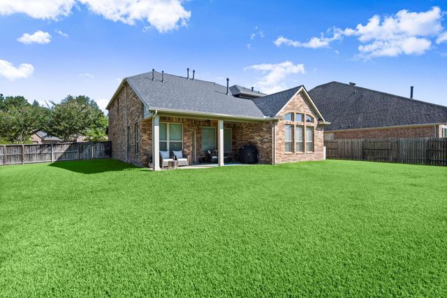 201 Climbing Oaks Place, Montgomery, TX 77316