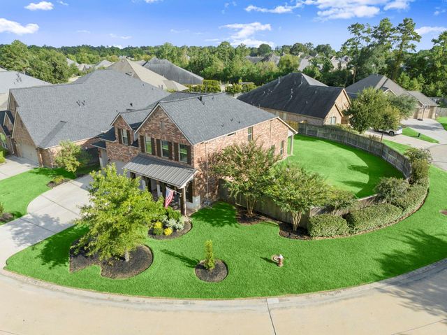 201 Climbing Oaks Place, Montgomery, TX 77316