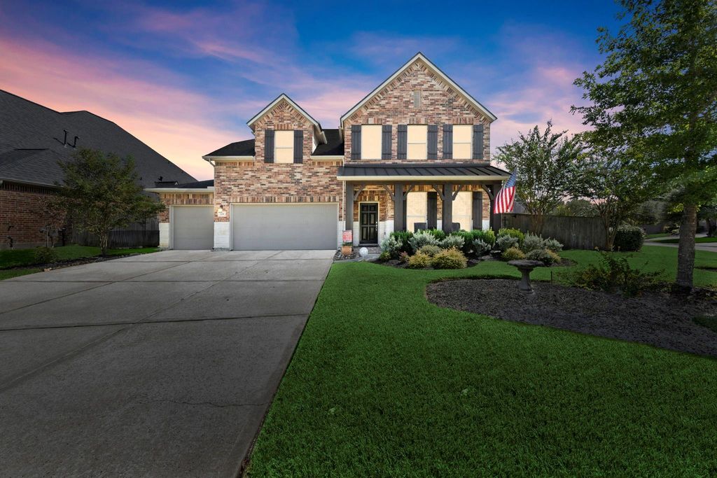 201 Climbing Oaks Place, Montgomery, TX 77316