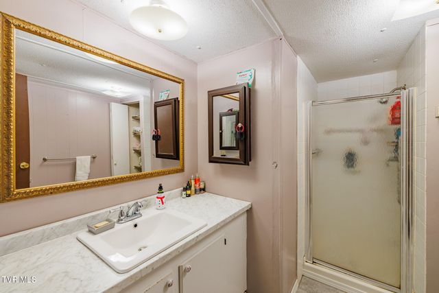 35 Boles Lane, Chuckey, TN 37641