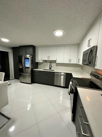 4823 NW 9th Avenue, Deerfield Beach, FL 33064
