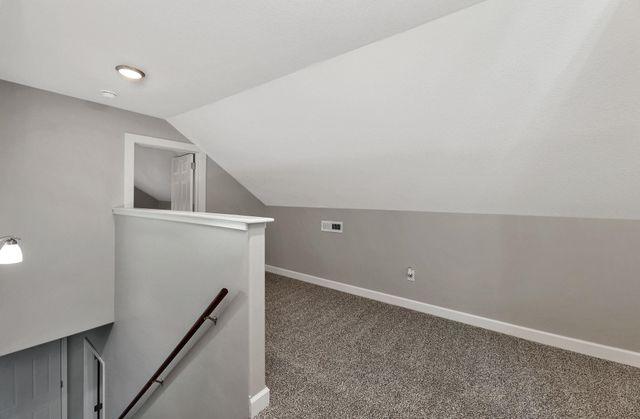 1423 W 1st St N, Wichita, KS 67203