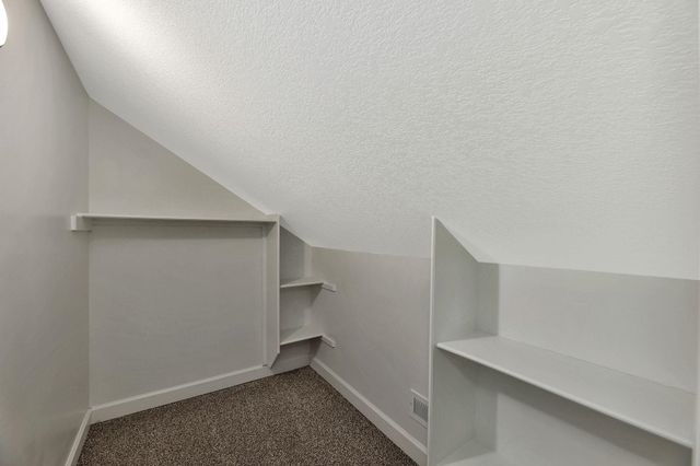 1423 W 1st St N, Wichita, KS 67203