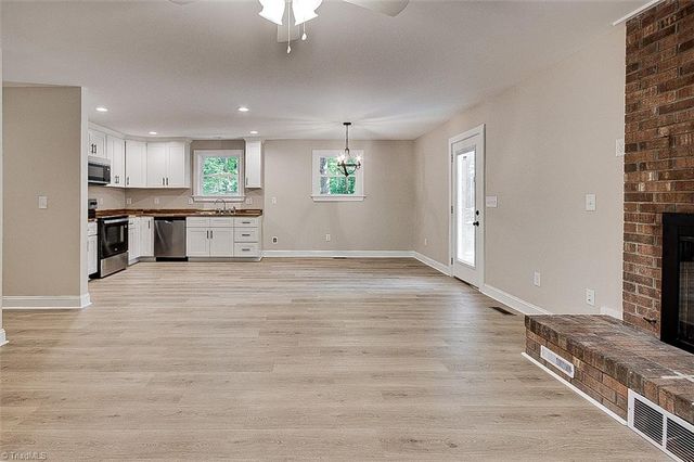 374 Yow Drive, Seagrove, NC 27341