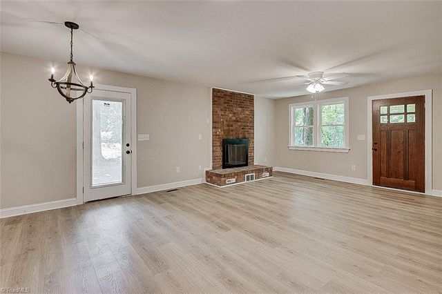 374 Yow Drive, Seagrove, NC 27341