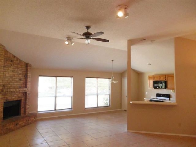 10116 Bugle Drive, Fort Worth, TX 76108