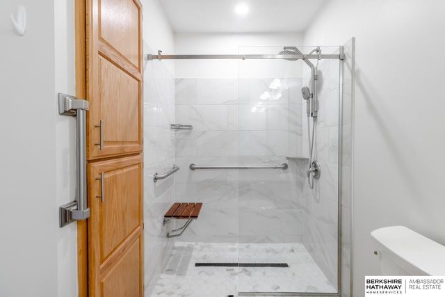 1818 N 175 Court, Omaha, NE 68118