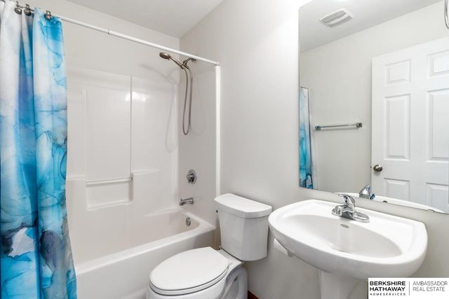 1818 N 175 Court, Omaha, NE 68118