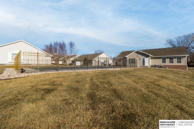 1818 N 175 Court, Omaha, NE 68118