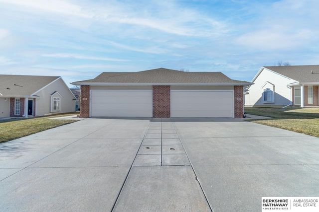 1818 N 175 Court, Omaha, NE 68118