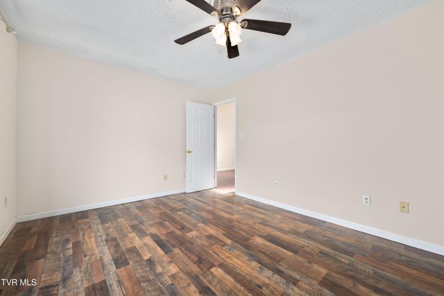 105 Cedar Grove Road 5, Johnson City, TN 37601