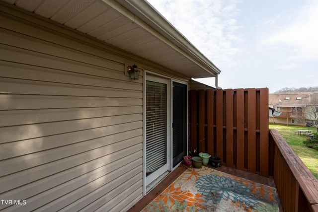 105 Cedar Grove Road 5, Johnson City, TN 37601