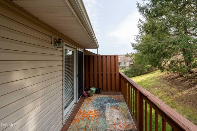 105 Cedar Grove Road 5, Johnson City, TN 37601