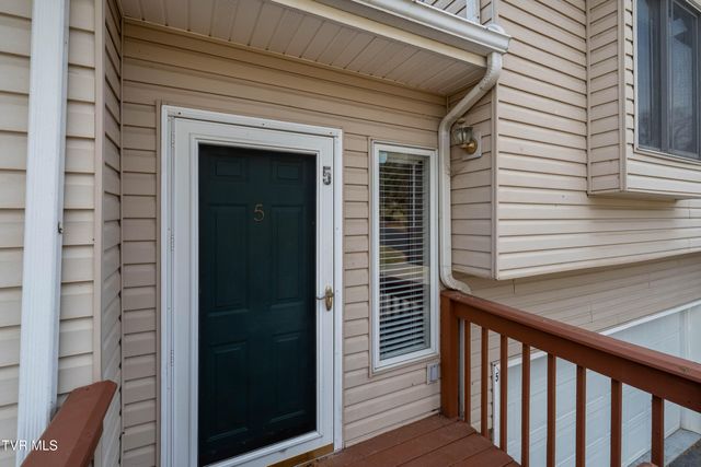 105 Cedar Grove Road 5, Johnson City, TN 37601
