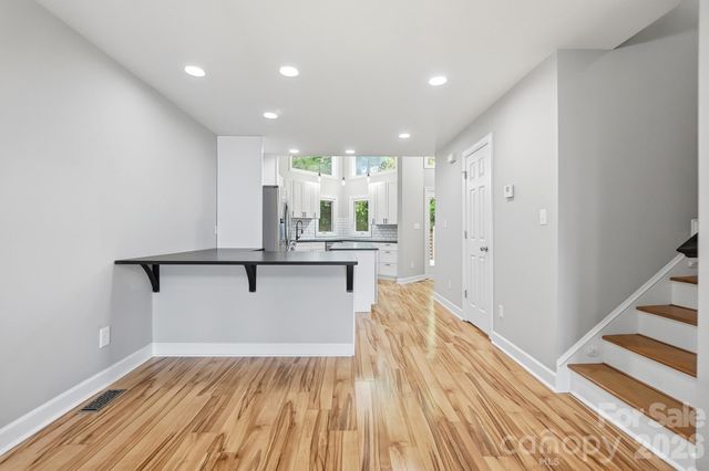 14612 Waterside Drive, Charlotte, NC 28278