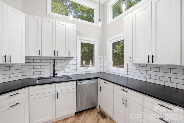 14612 Waterside Drive, Charlotte, NC 28278