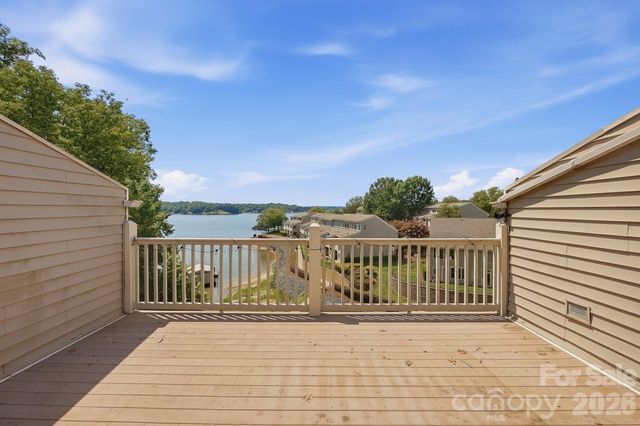 14612 Waterside Drive, Charlotte, NC 28278