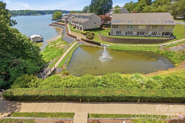 14612 Waterside Drive, Charlotte, NC 28278
