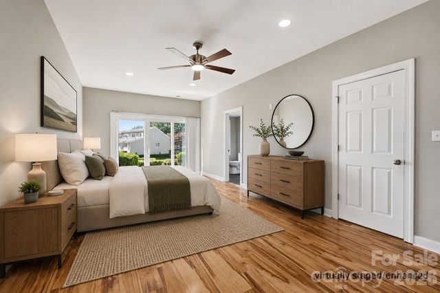 14612 Waterside Drive, Charlotte, NC 28278