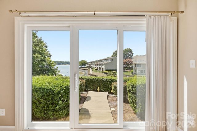 14612 Waterside Drive, Charlotte, NC 28278