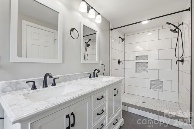 14612 Waterside Drive, Charlotte, NC 28278