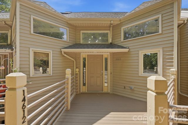 14612 Waterside Drive, Charlotte, NC 28278