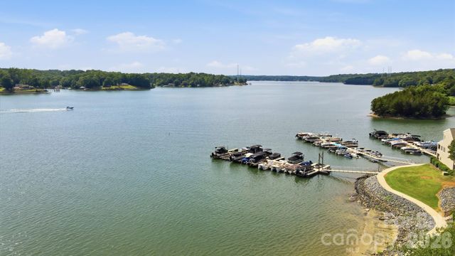 14612 Waterside Drive, Charlotte, NC 28278