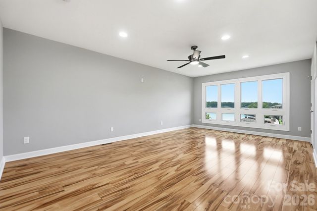 14612 Waterside Drive, Charlotte, NC 28278