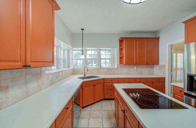 11903 Gatesden Drive, Tomball, TX 77377