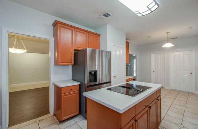 11903 Gatesden Drive, Tomball, TX 77377